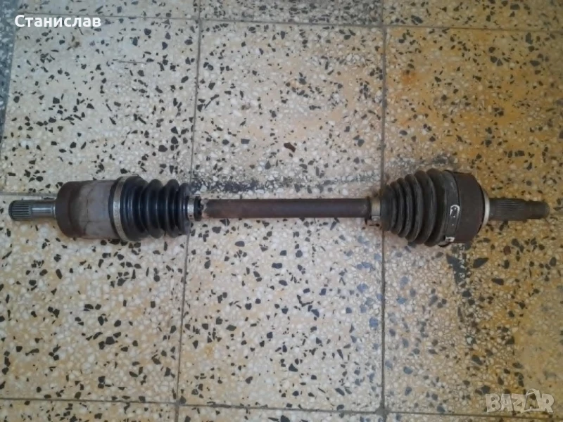 Предна лява полуоска за Хонда Джаз 2002-2008 1,3л, снимка 1