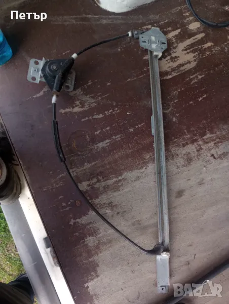 Преден ляв стъклоповдигач фолцваген транспортер Т4 , снимка 1