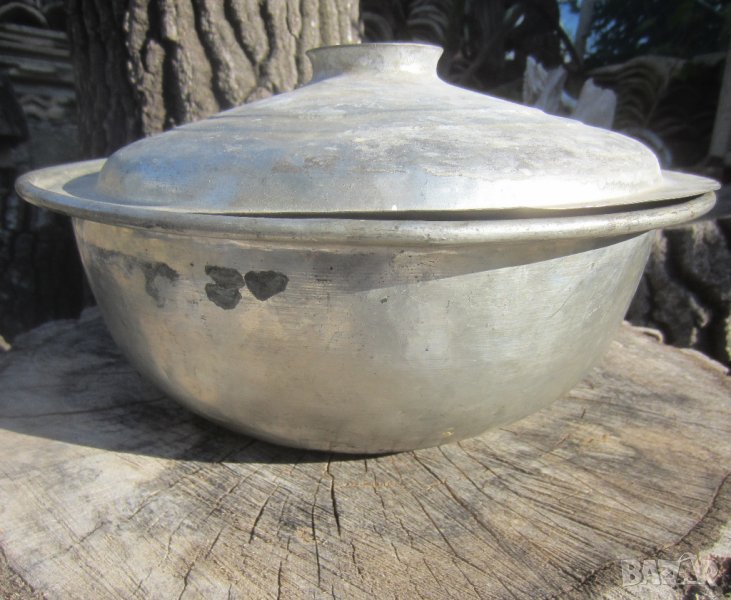 Възрожденски тенджери: стара тенжера, мед и С маркировка! "Шумень", ъглова етажерка сгъваема, метал, снимка 1