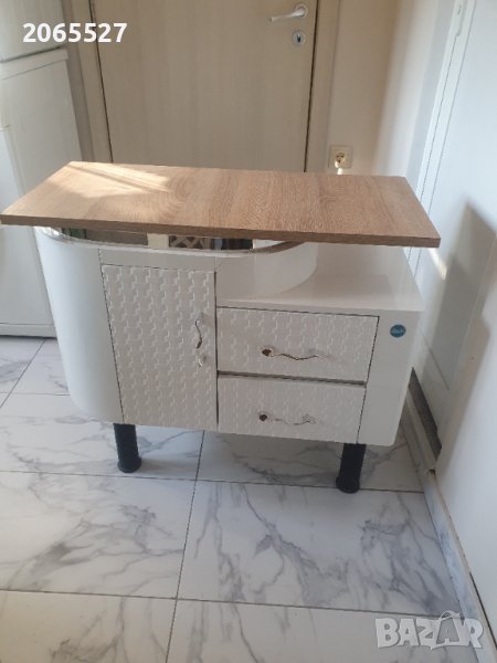  Бял  пвц шкаф, снимка 1