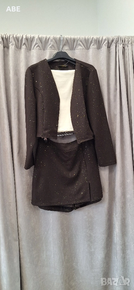 Сет пола-панталон и сако, снимка 1