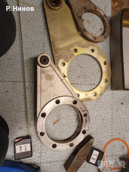 основа  за монтаж на ел. двигатели на фланец 200 мм /Форгеле/, снимка 1