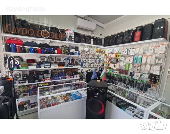 Метални стелажи с перфо гръб, за куки, и рафтове, за аксесоари, R-9016 бял, снимка 1