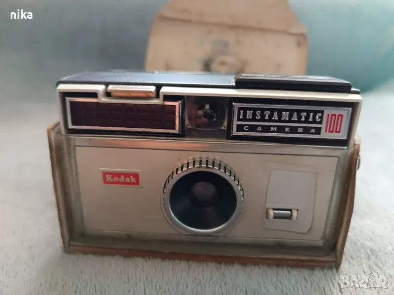Ретро лентов фотоапарат Kodak Instamatic 100, снимка 1
