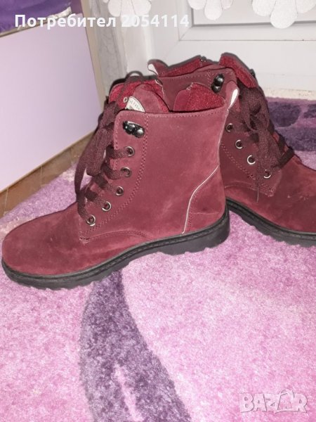Червени боти, снимка 1