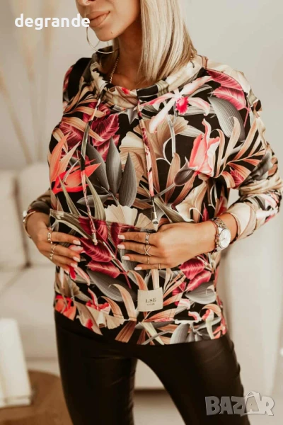 Цветна блузка с джобчета одпред , снимка 1
