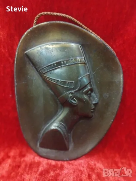 Метална отливка - Нефертити, снимка 1