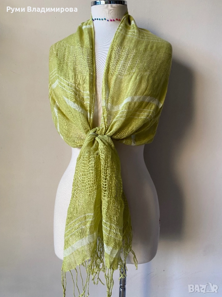 Светлозелен шал от 100 % лен, снимка 1
