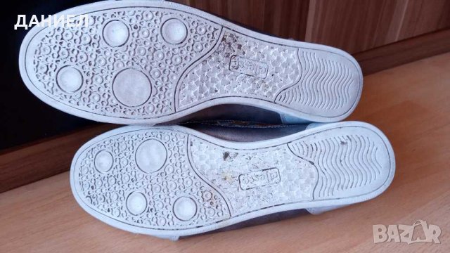 Оригинални Дамски диэайнерски спортни обувки Ellesse Italia 59 номер 40, снимка 5 - Кецове - 28536087