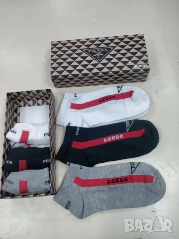 чорапи в кутия fendi Victoria's secrets nike calvin klein , снимка 5 - Дамски чорапи - 51295129