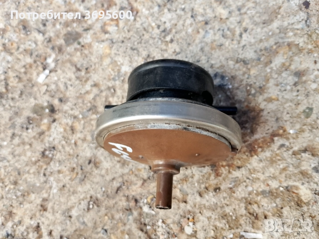 Вакум клапани Дайхатсу Фероза Daihatsu Feroza 1.6i клапан клапън, снимка 3 - Части - 51579329