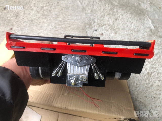 стара кола с дистанционно - FERRARI 312 PB - PIKO - DDR , снимка 7 - Антикварни и старинни предмети - 46382826