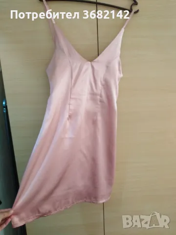 продавам сатенена рокля