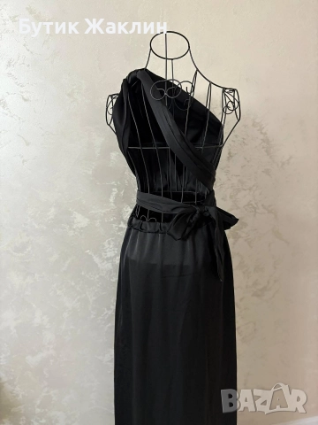 Елегантна сатенена рокля , снимка 4 - Рокли - 52716440