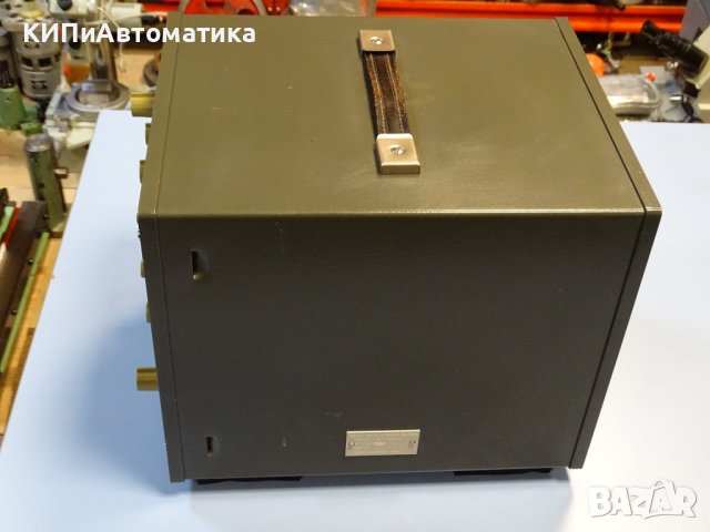 универсален измервателен уред RFT VEB universalmesseinrichtung UM111, снимка 2 - Други машини и части - 43864119