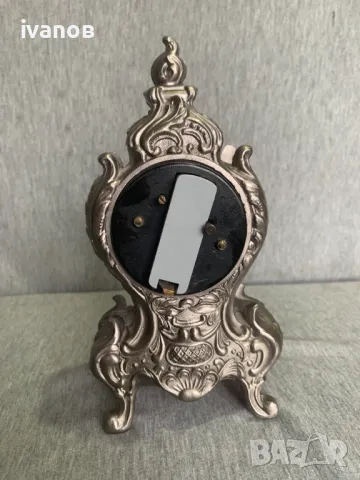 настолен часовник , снимка 2 - Антикварни и старинни предмети - 48933517