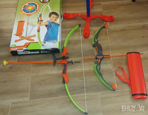 Продавам 2 бр лъкове със мишена и стрели + подаръци -  бонуси, снимка 2 - Играчки за стая - 48538719