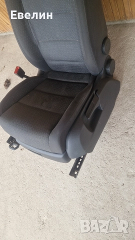 шофьорска седалка с подгрев VW Touran 2006г, снимка 4 - Части - 52865129