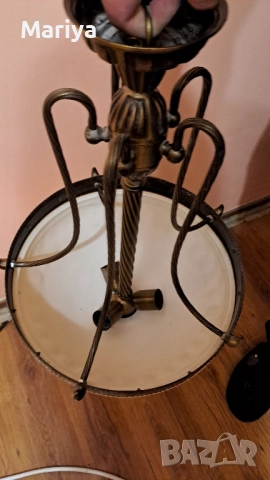 Масивен абажур за таван, снимка 3 - Полилеи - 52509202