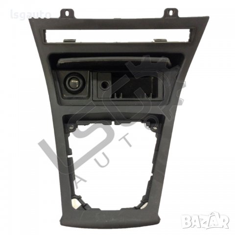 Интериорна лайсна около скоростен лост с пепелник BMW X3 (E83) 2003-2010 B150722N-199, снимка 2 - Части - 37532012