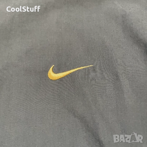 Дамско Спортно Горнище Nike Размер М, снимка 3 - Спортни екипи - 52423791