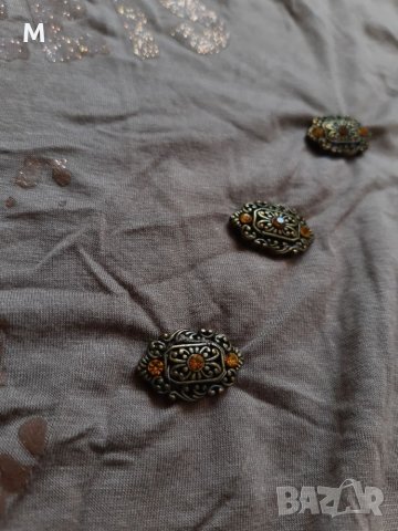 Нова блуза с камъни на намаление, снимка 3 - Блузи с дълъг ръкав и пуловери - 27225657