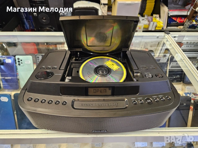 Система Philips AZ420/12 В отлично техническо и визуално състояние. Има радио, диск, usb и aux. Вгра