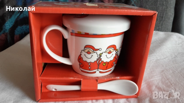 Коледна чаша подарък