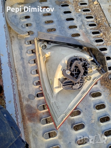 Ляв външен стоп Volkswagen Golf V Hatchback (10.2003 - 02.2009), снимка 4 - Части - 52820607