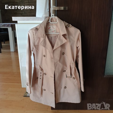 Елегантен шлифер 10-11 г, снимка 4 - Детски якета и елеци - 33088822