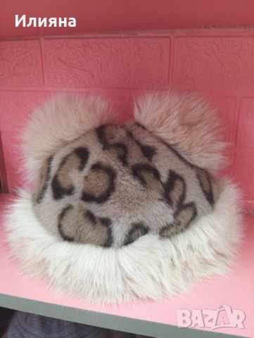 Дамски зимни шапки, снимка 3 - Шапки - 52262411