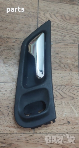 Дясна Вътрешна Дръжка Мерцедес C класа W203 - A3183, снимка 4 - Части - 53408806