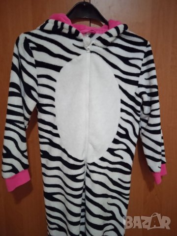 Цяла пижама/костюм зебра, снимка 1 - Детски пижами - 39276949