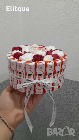 букети от рози и шоколадови изделия 🎁