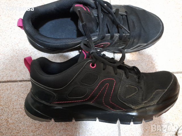 Спортни обувки , снимка 3 - Дамски ежедневни обувки - 38658378