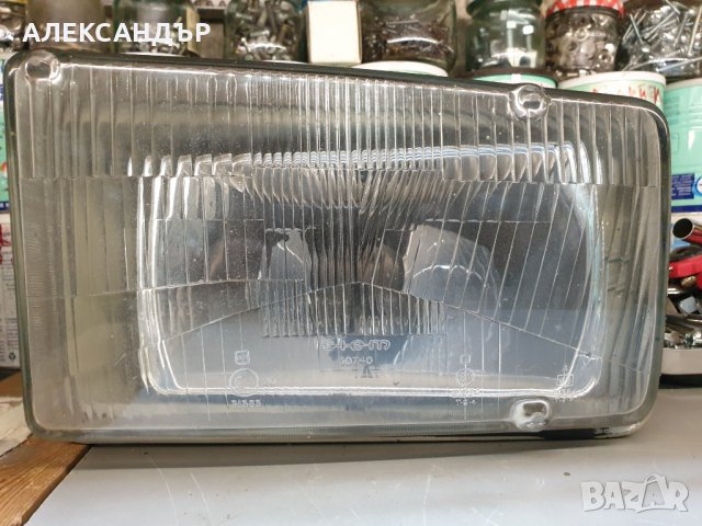Продавам фар за Алфа Ромео Алфета