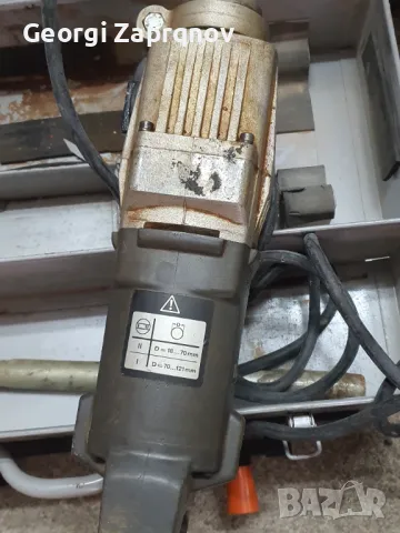 Диамантено пробивна машина