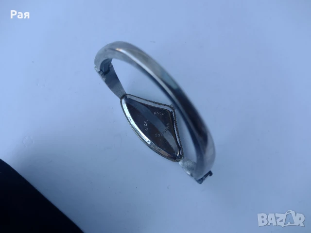 Часовник Gucci, снимка 8 - Дамски - 50741892