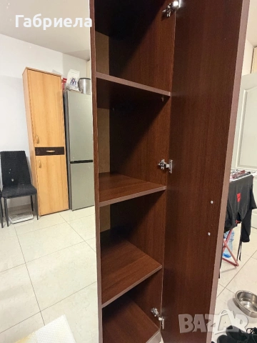 Трикрилен гардероб с огледало , снимка 3 - Гардероби - 53436118