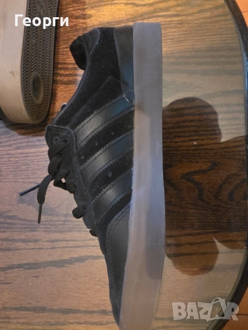 Adidas , снимка 4 - Маратонки - 52083988