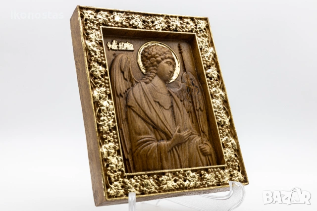 Релефна позлатена икона на Архангел Михаил – закрилникът, снимка 2 - Икони - 53224039