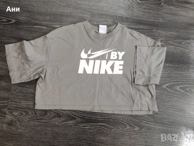 Къса тениска Nike , снимка 3 - Тениски - 51486815