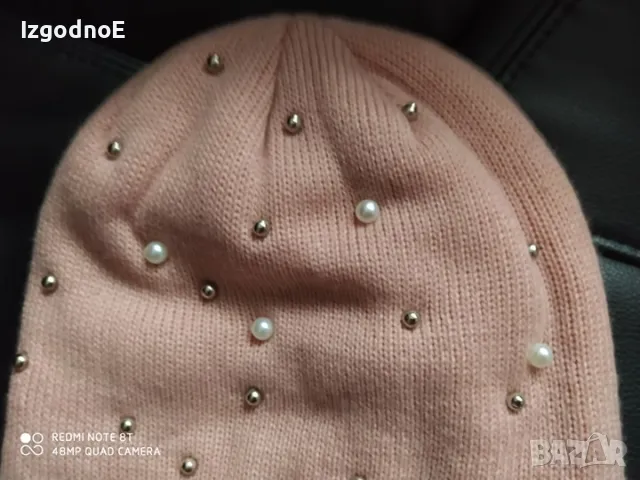 Зимна шапка с перли - дамска, снимка 2 - Шапки - 47655101