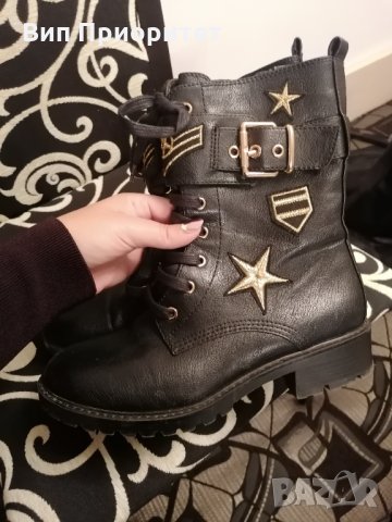 боти, снимка 2 - Дамски боти - 34723579