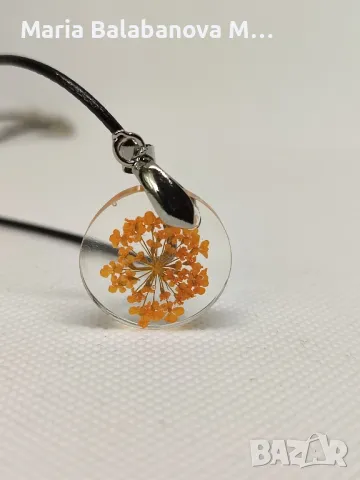 Колиета от епоксидна смола и естествени цветя , снимка 8 - Колиета, медальони, синджири - 48660110