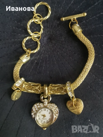 Позлатен дамски часовник Quartz гривна с цирконий