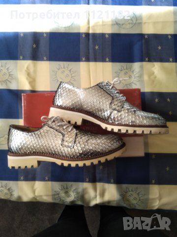 Дамски обувки , снимка 2 - Дамски ежедневни обувки - 38750022