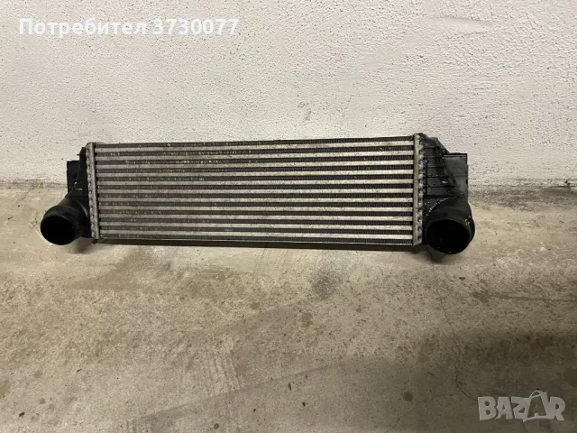 BMW F10 F07 F06 F12 F13 F01 F02 радиатор турбо Интеркулер Charge-air cooler , снимка 1 - Части - 49317219