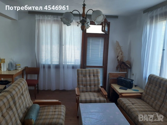 Продава се масивна и тухлена къща в гр. Карлово , кв. Сушица , снимка 9 - Къщи - 53283020