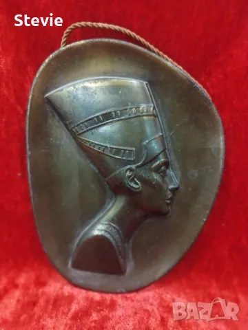 Метална отливка - Нефертити